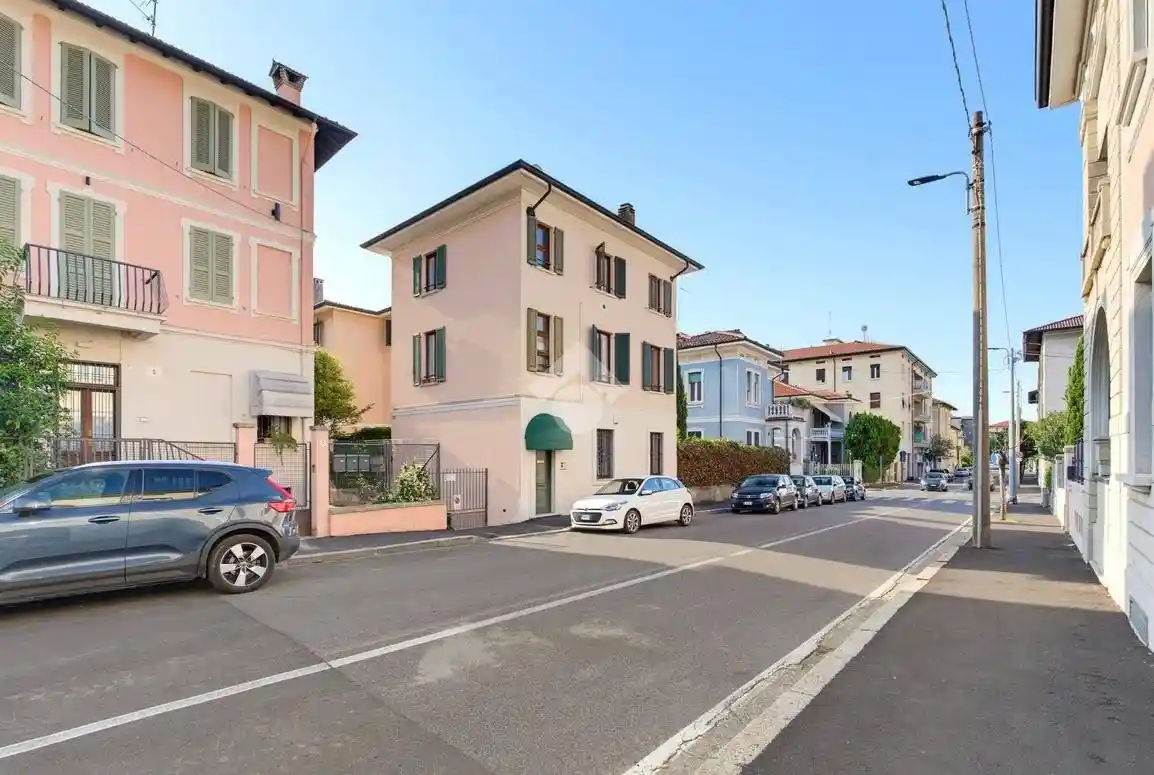 Appartamento in vendita a Brescia