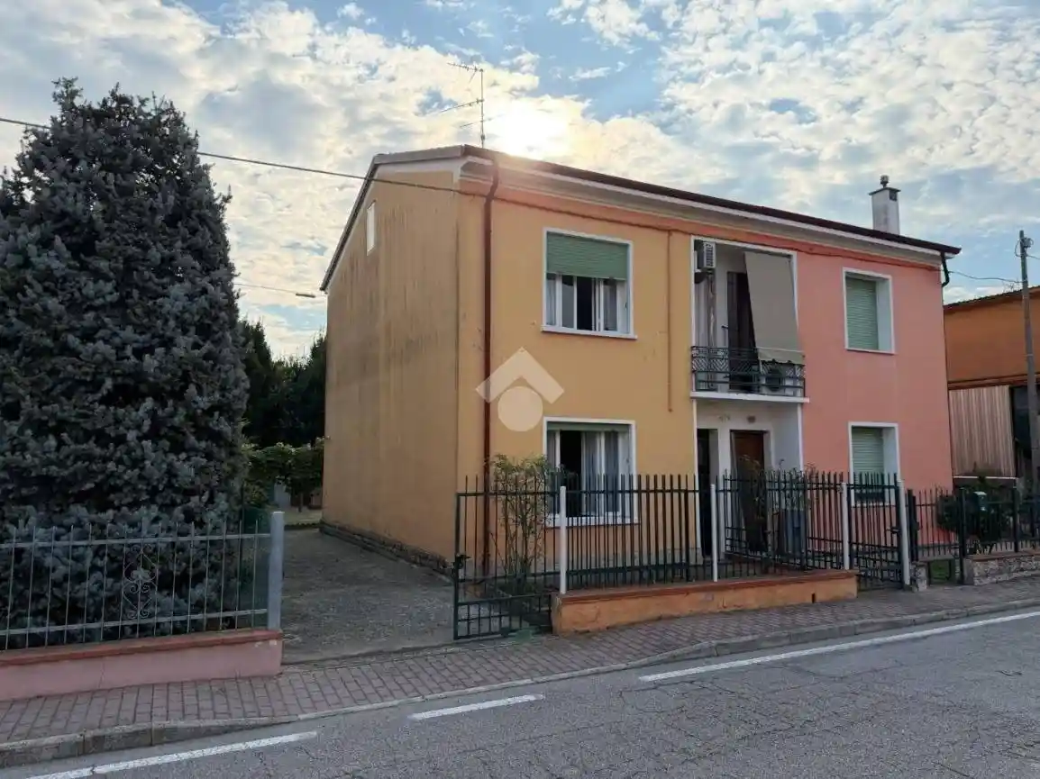 Villa in vendita a Bergantino