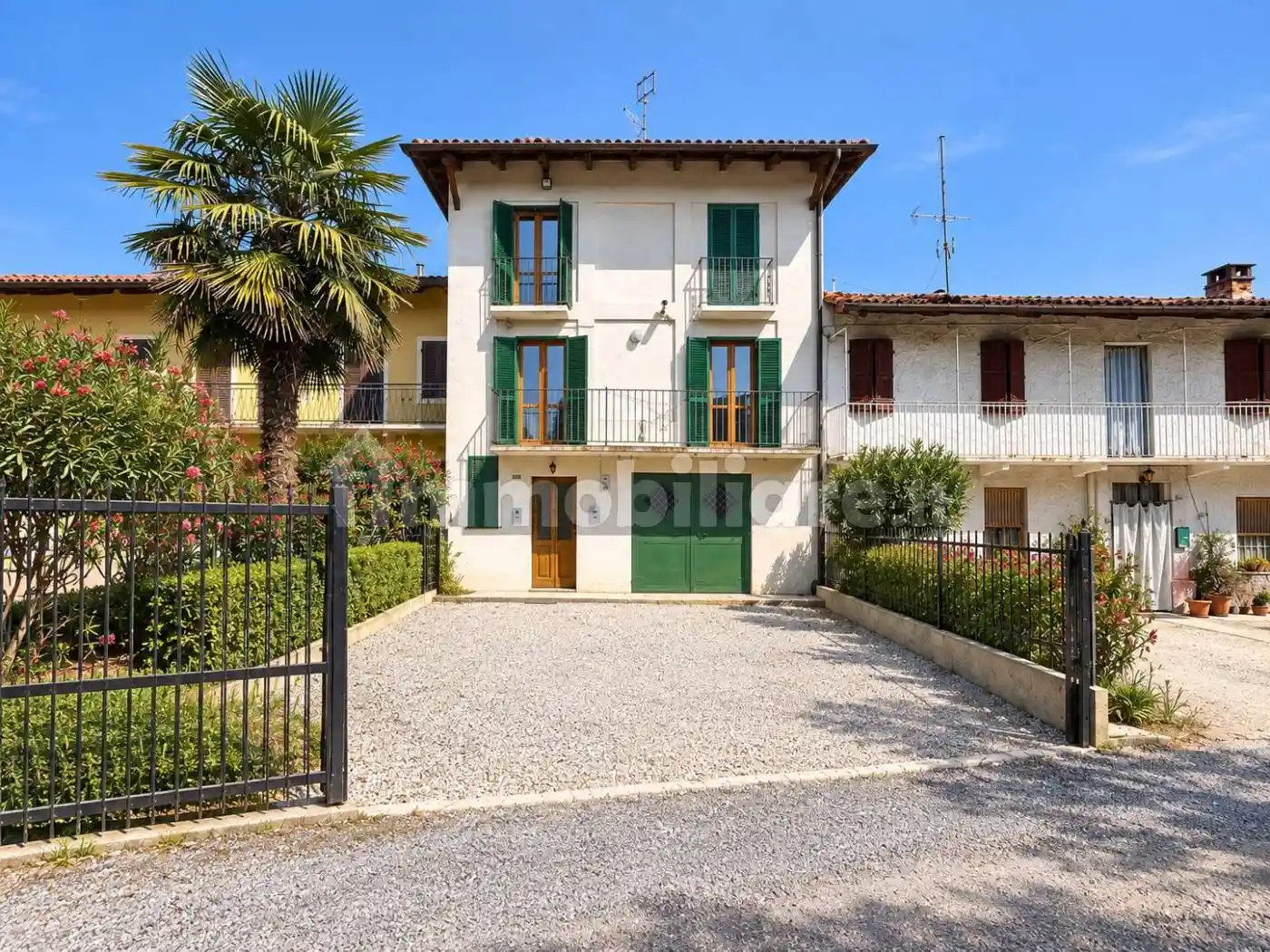 Casa indipendente in vendita a Canale