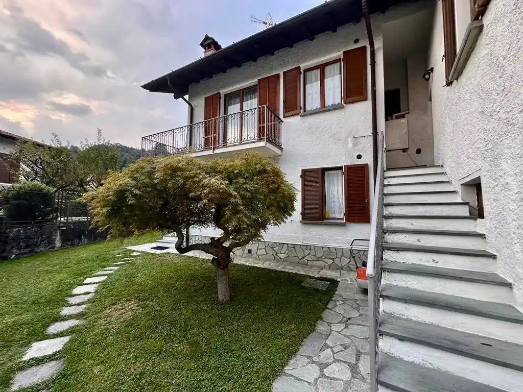 Appartamento in vendita a Griante