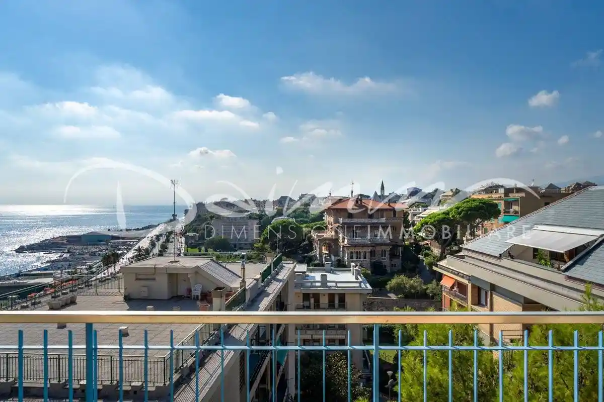 Appartamento in vendita a Genova