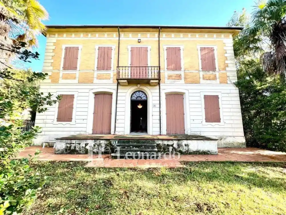 Villa in vendita a Camaiore