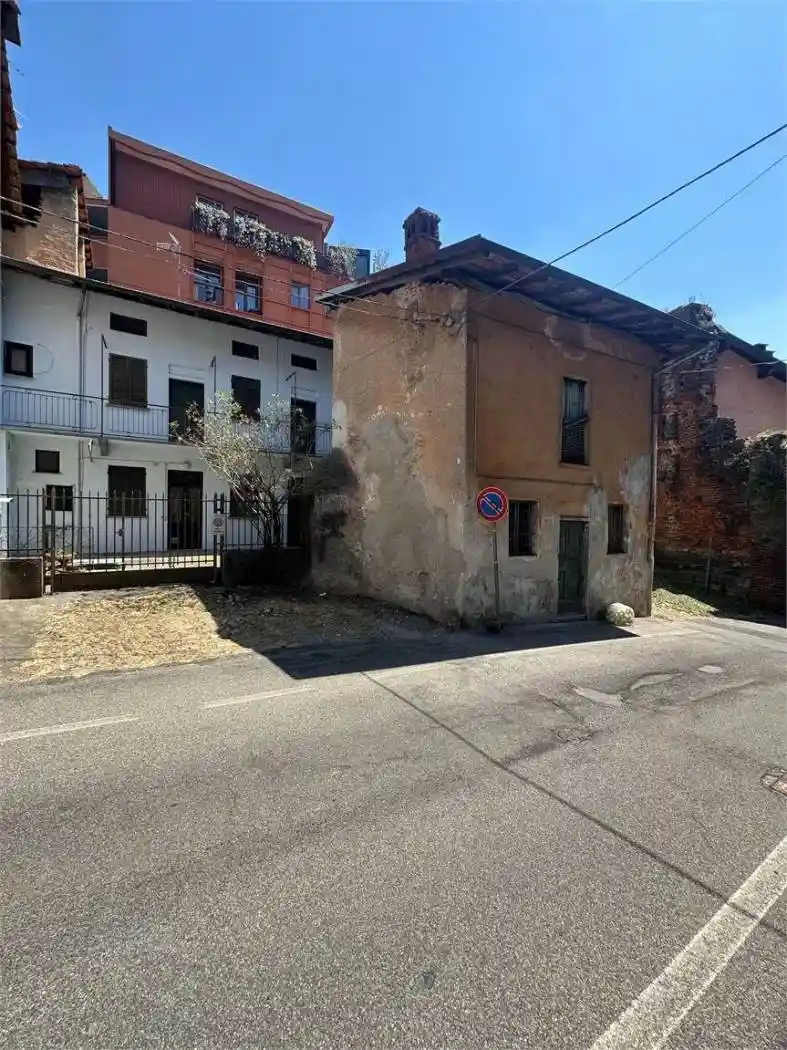 Casa indipendente in vendita a Oleggio