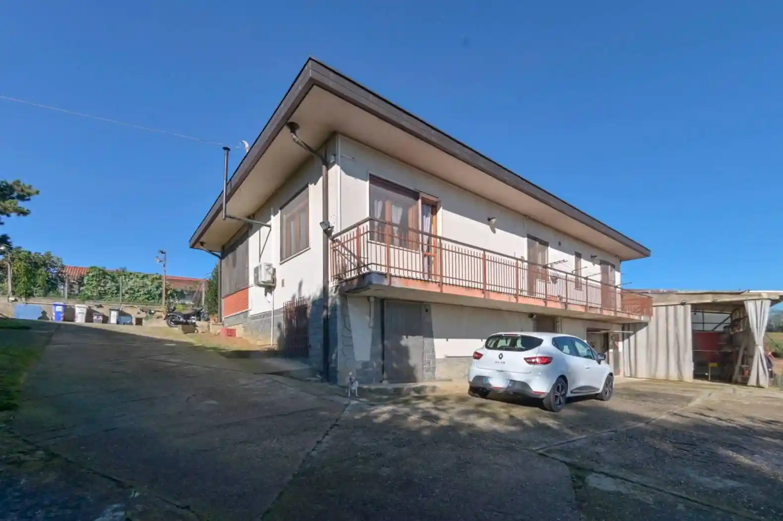 Villa in vendita a Mombello di Torino