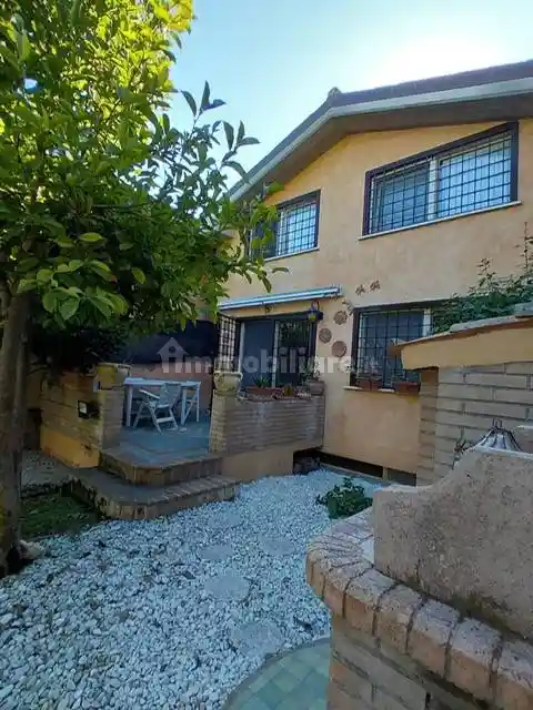 Villa in affitto a Roma