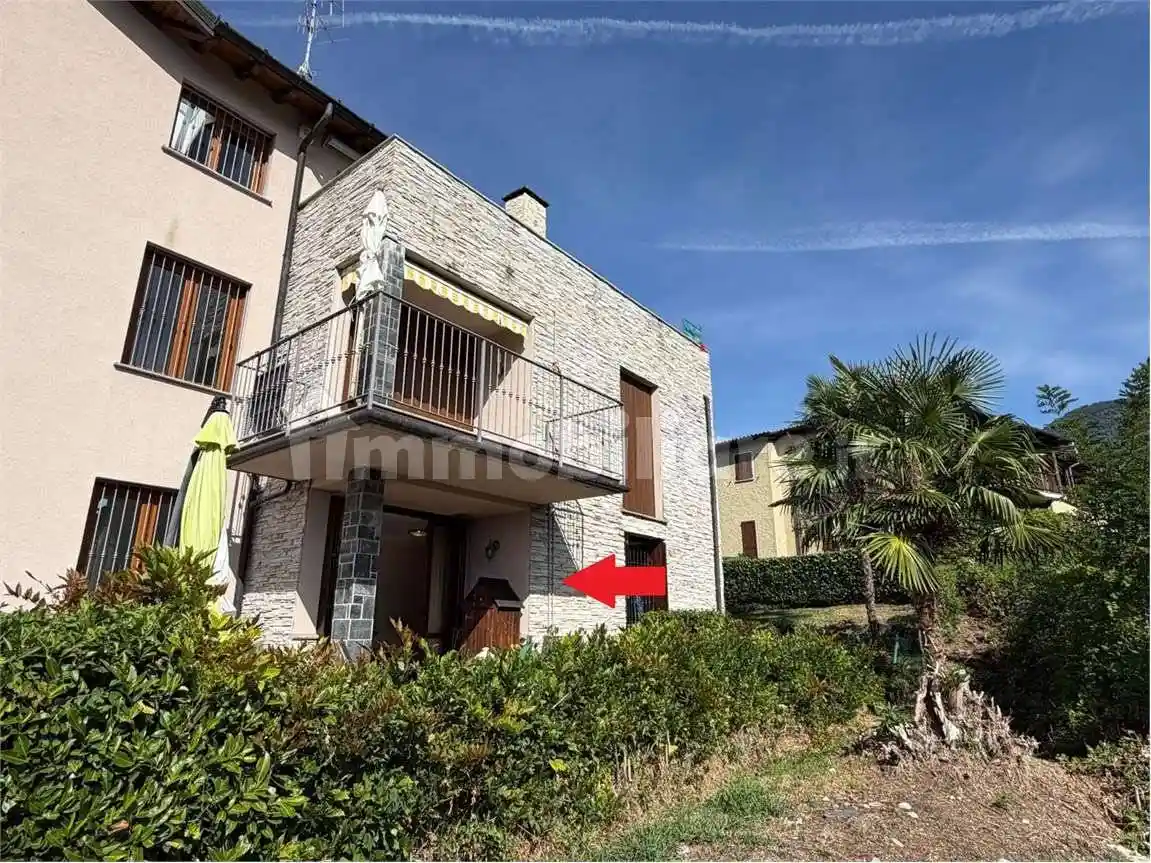 Appartamento in vendita a Porto Valtravaglia