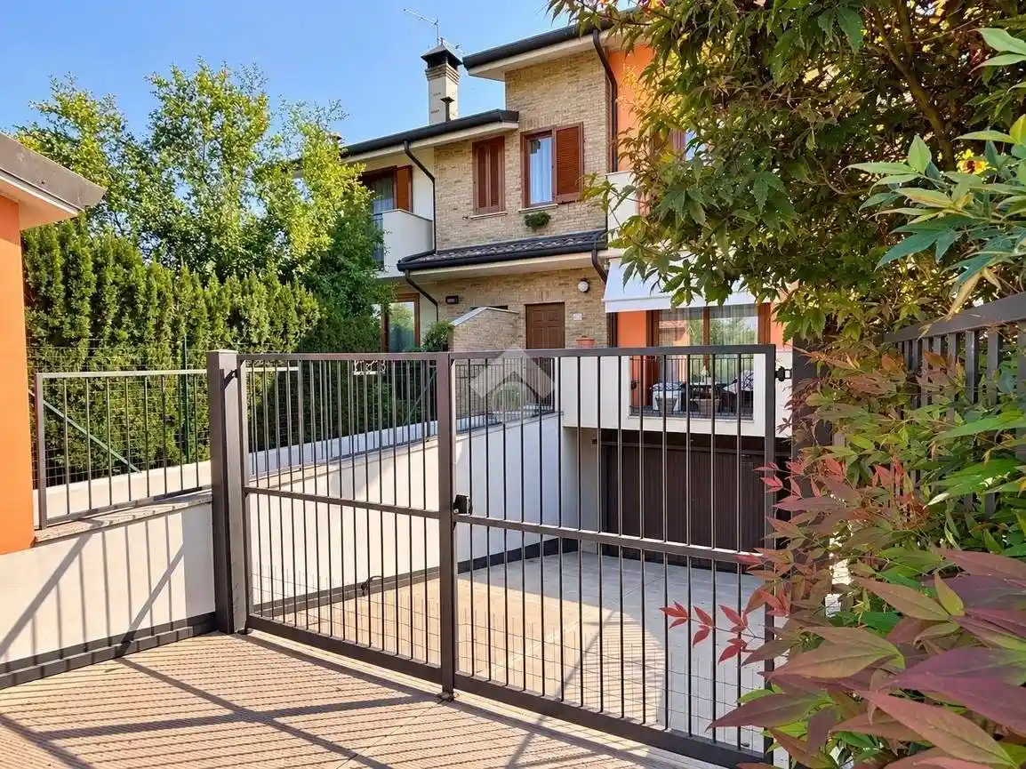 Villa in vendita a Brignano Gera d'Adda