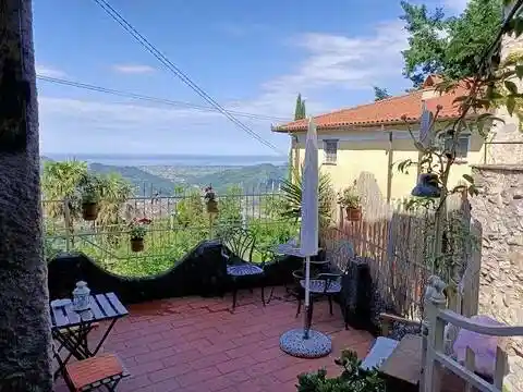 Rustico - Casale in vendita a Camaiore