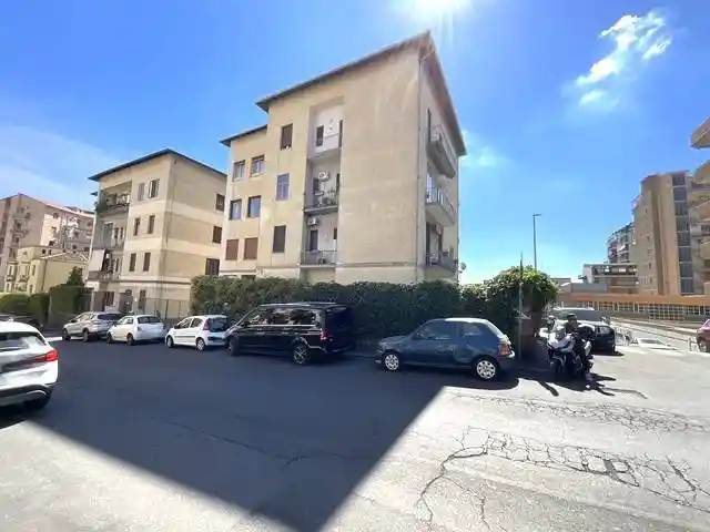 Appartamento in affitto a Catania