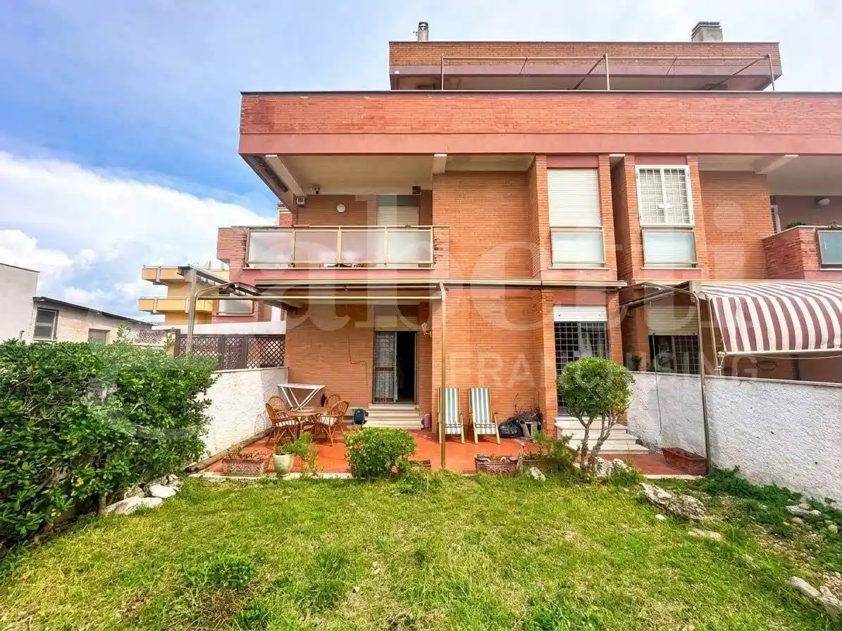 Appartamento in vendita a Ardea