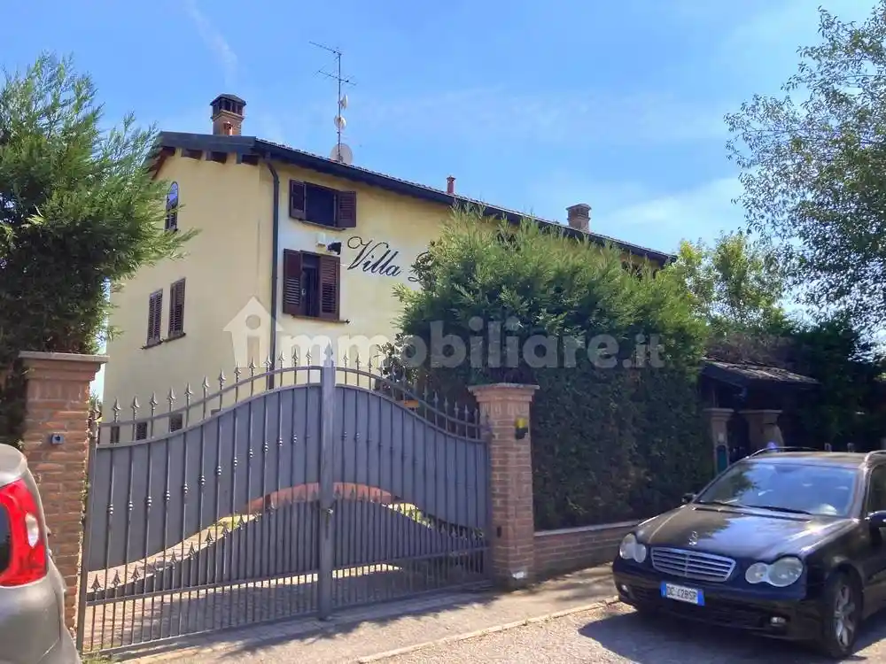 Villetta a schiera in vendita a Modena