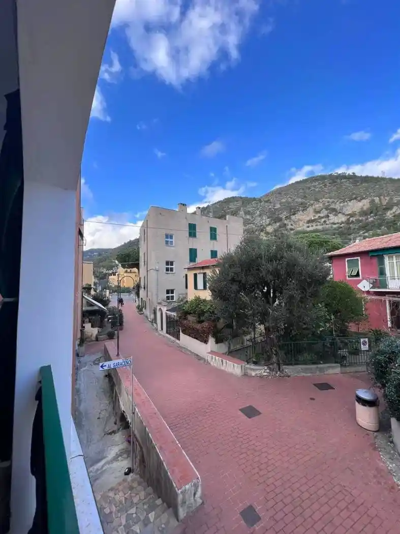 Appartamento in vendita a Finale Ligure