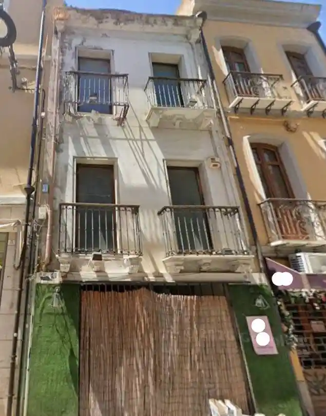 Palazzo - Edificio in vendita a Cagliari