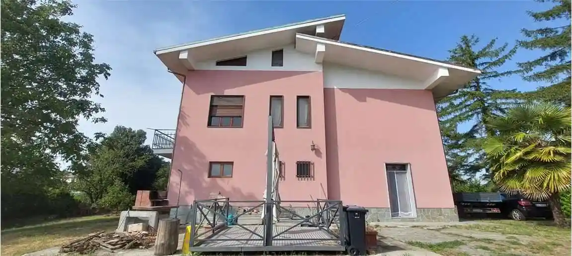 Villa in vendita a Cocconato