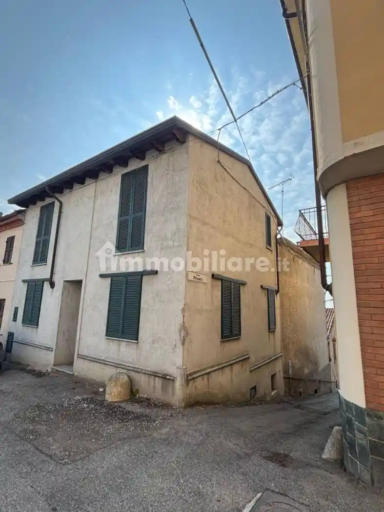 Villa in vendita a San Salvatore Monferrato