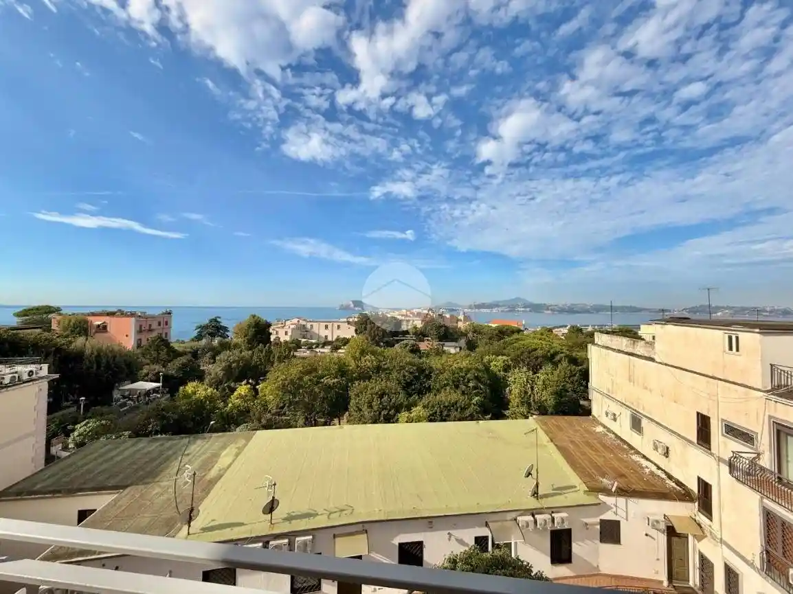 Appartamento in affitto a Pozzuoli