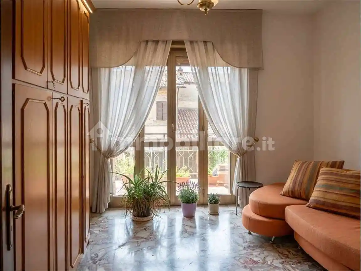 Appartamento in vendita a Front