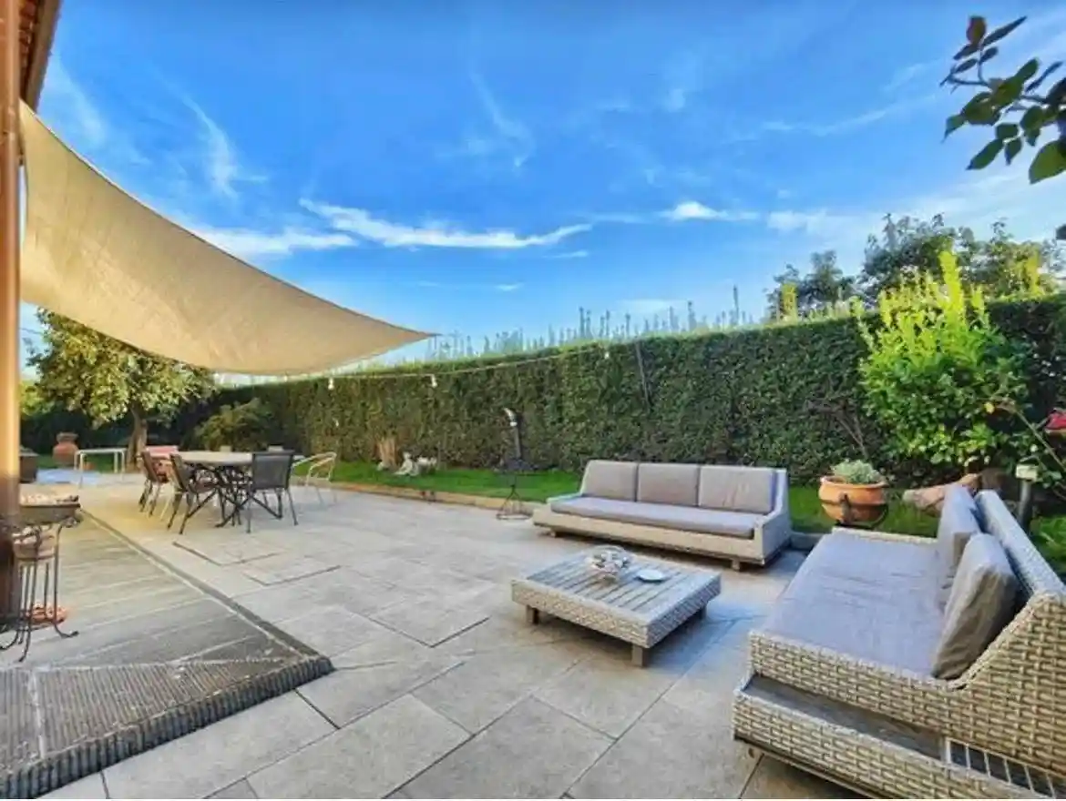 Villa in vendita a Campi Bisenzio