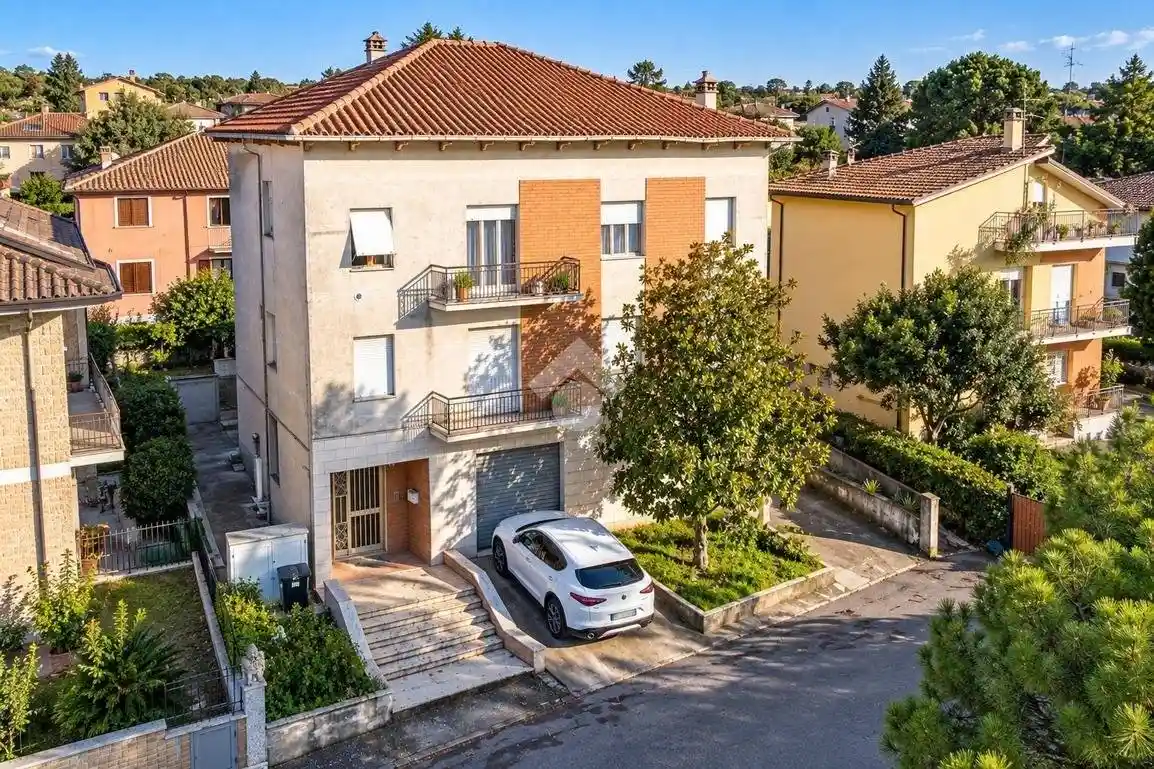 Casa indipendente in vendita a Monte Urano