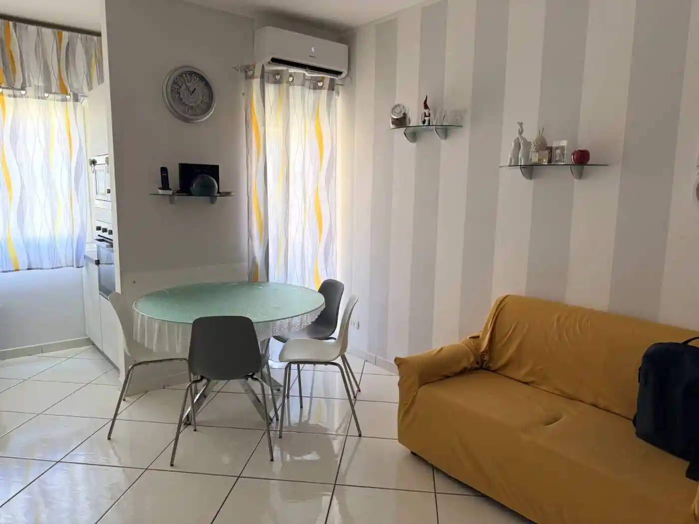 Appartamento in vendita a Napoli