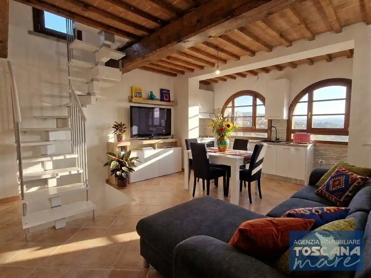 Casa indipendente in vendita a Monteverdi Marittimo