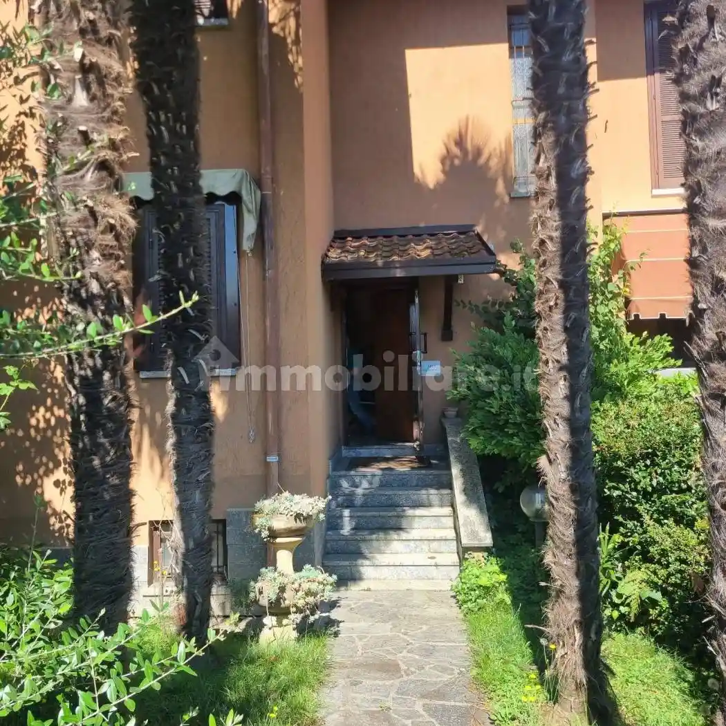 Villa in vendita a Lentate sul Seveso