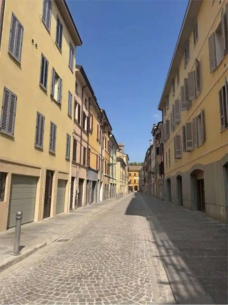 Appartamento in vendita a Parma