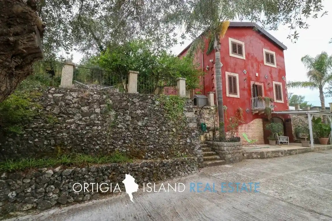 Rustico - Casale in vendita a Canicattini Bagni