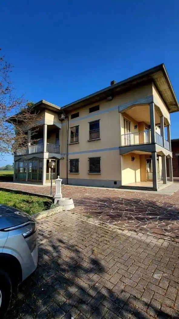 Villa in vendita a San Secondo Parmense