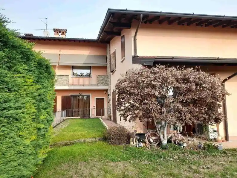 Appartamento in vendita a Rovato