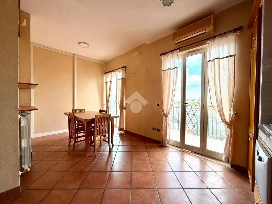 Appartamento in vendita a Pozzuoli