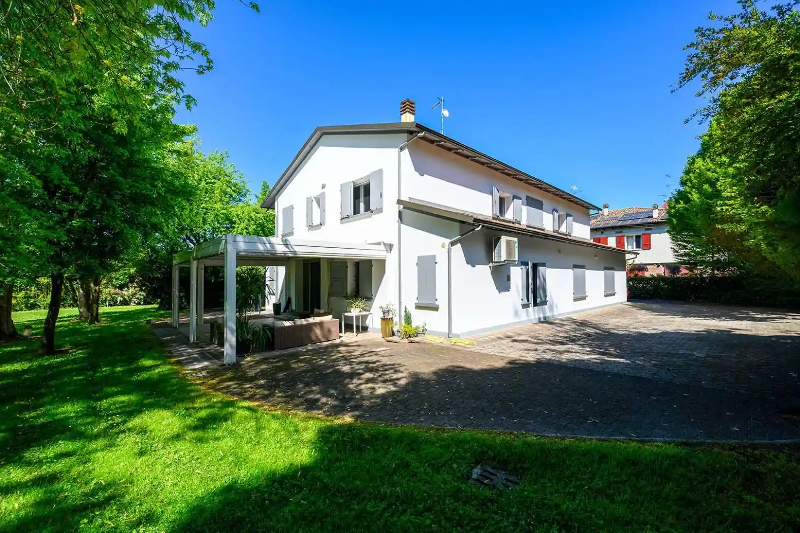 Villa in vendita a Monte San Pietro