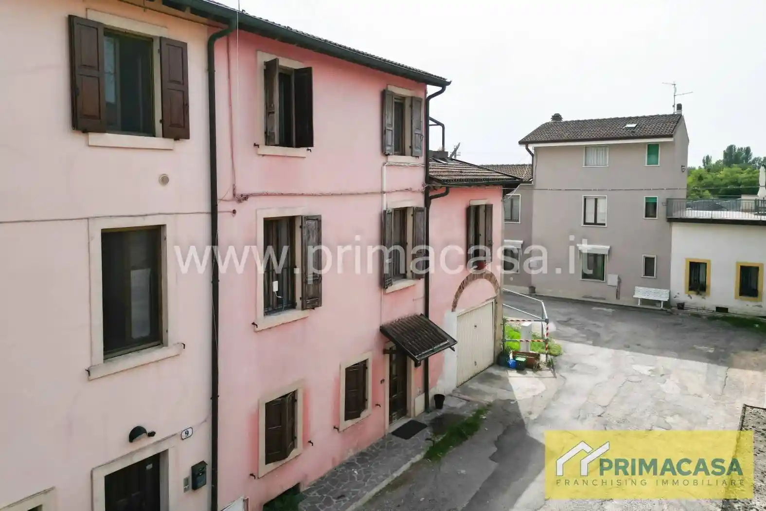 Casa indipendente in vendita a Verona