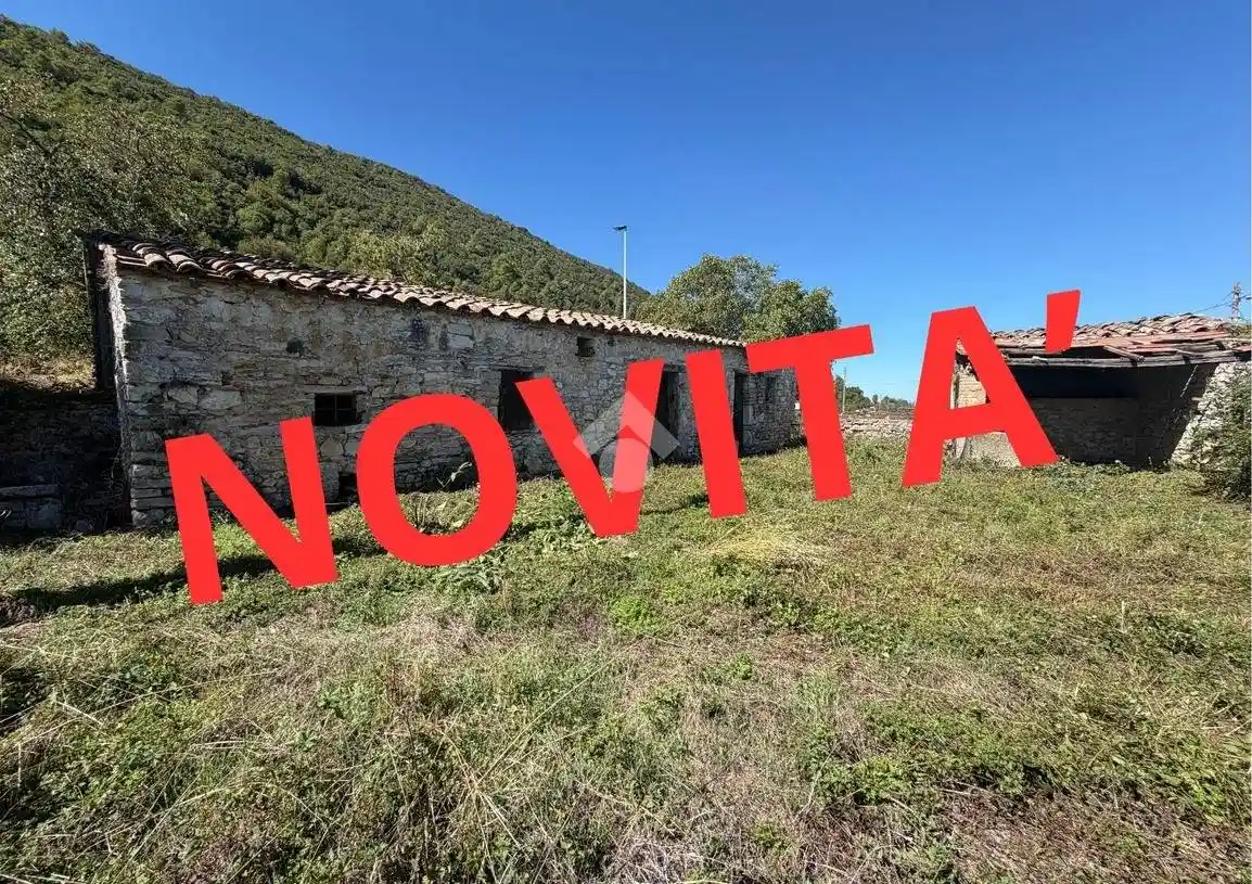 Rustico - Casale in vendita a Narni