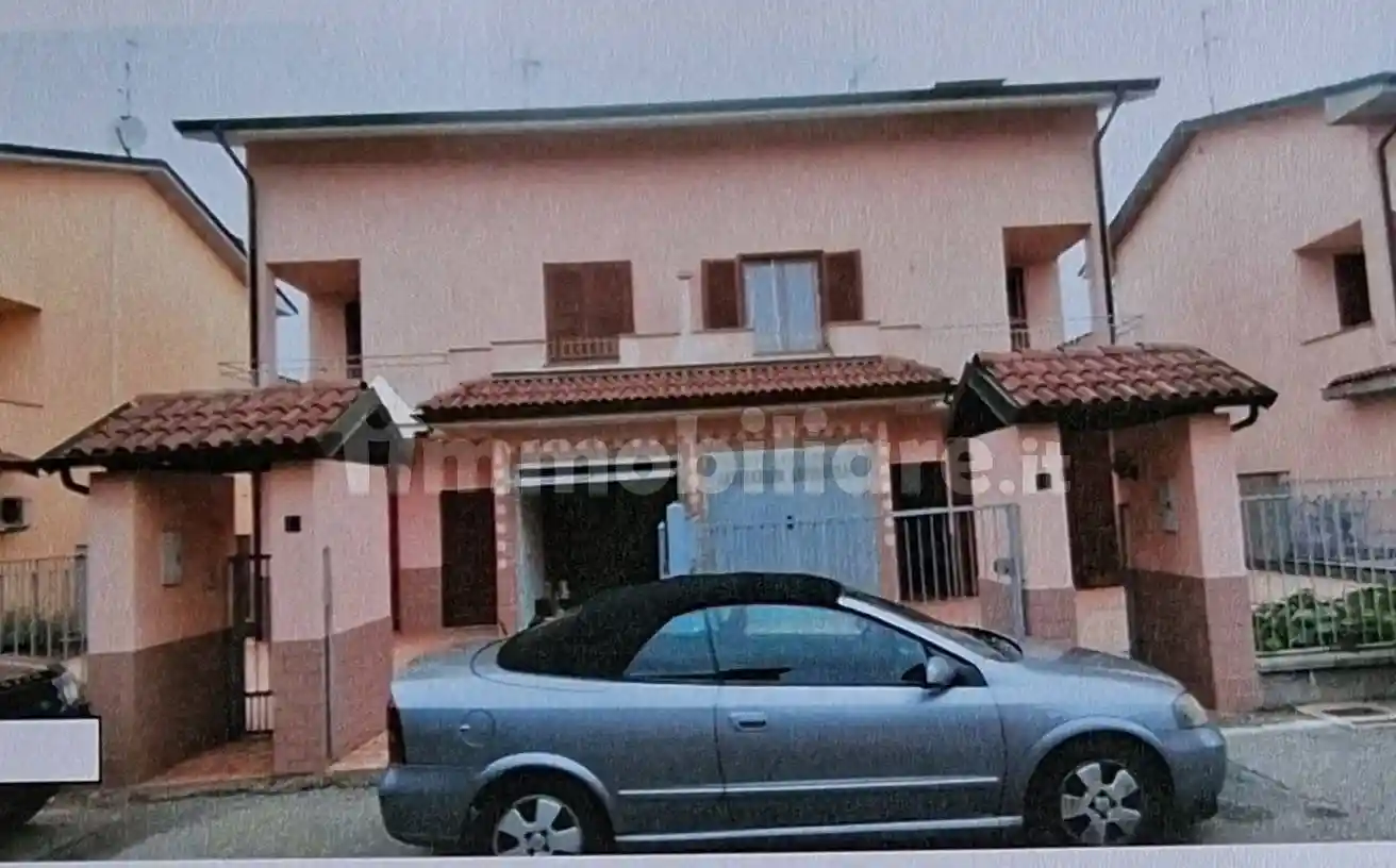 Villa in vendita a Albuzzano