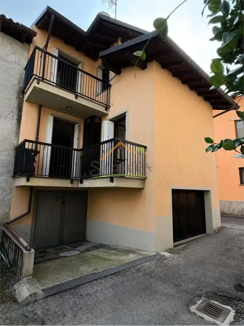 Casa indipendente in vendita a Bellinzago Novarese