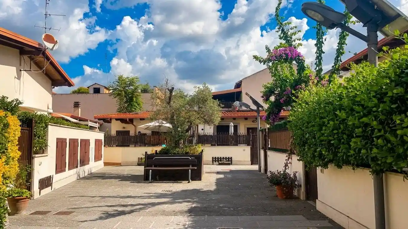 Casa indipendente in vendita a Roma