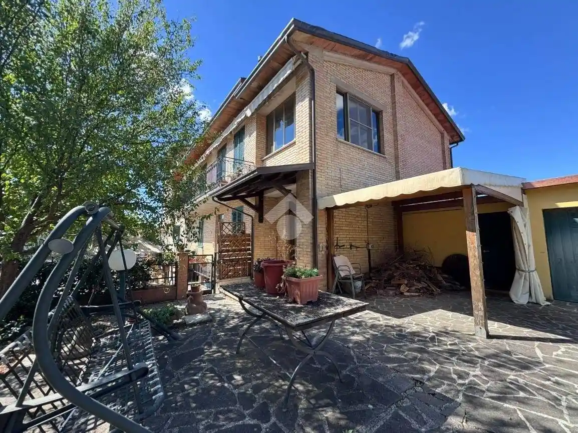 Casa indipendente in vendita a Assisi
