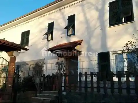 Villa in vendita a Dego