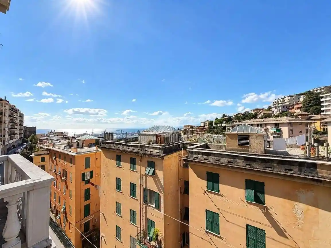 Appartamento in vendita a Genova