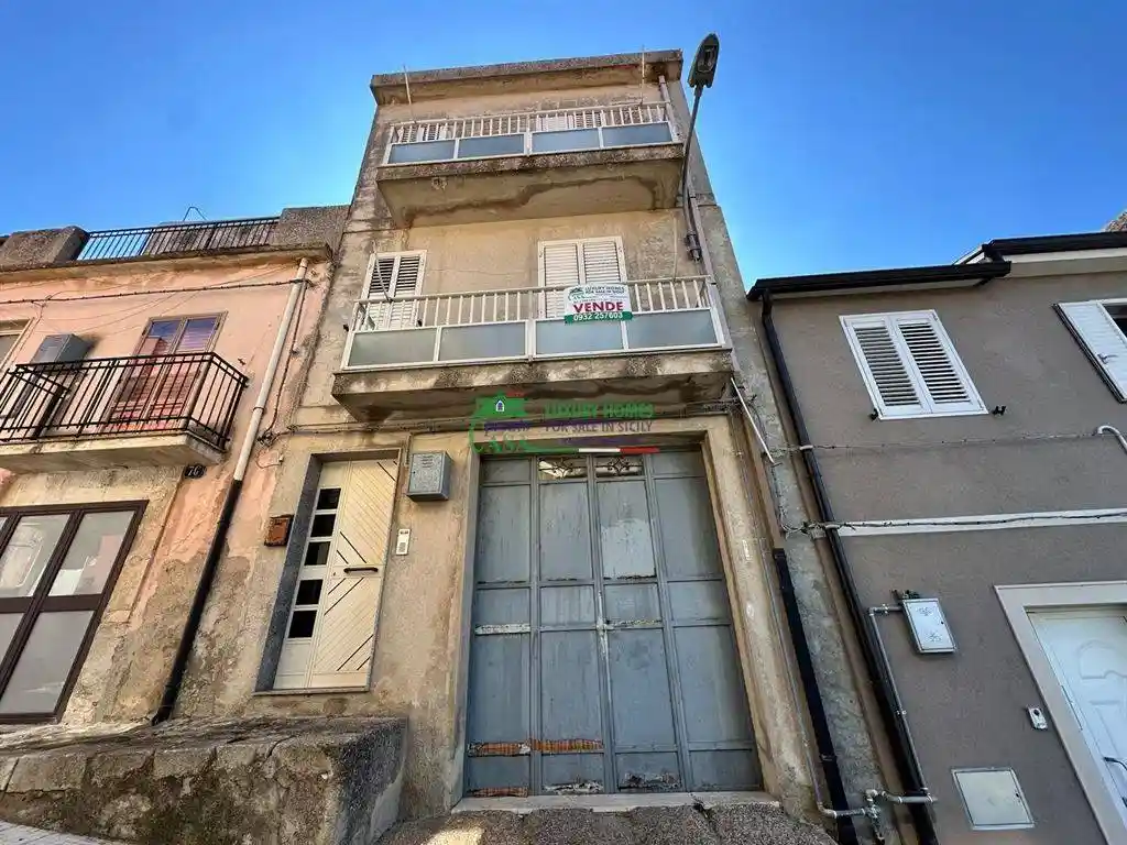 Casa indipendente in vendita a Monterosso Almo