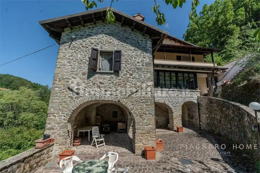 Rustico - Casale in vendita a Pontremoli