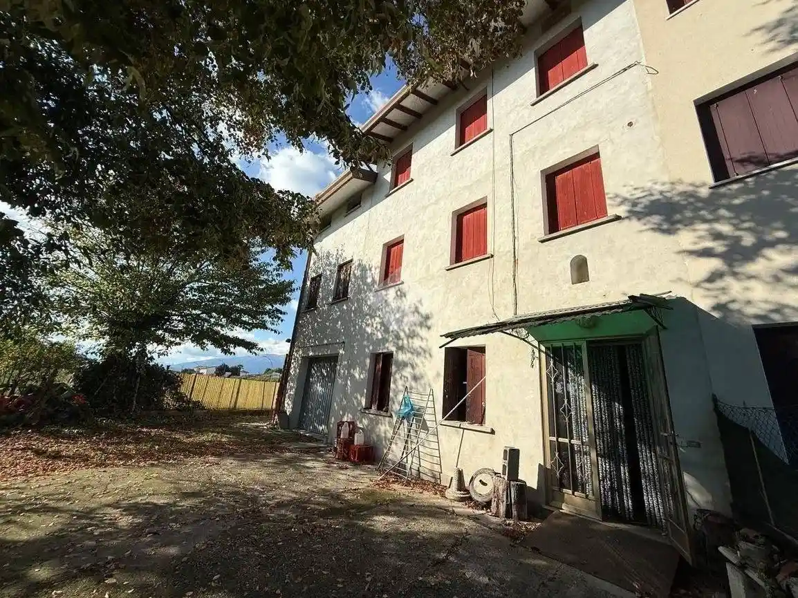 Casa indipendente in vendita a Sernaglia della Battaglia