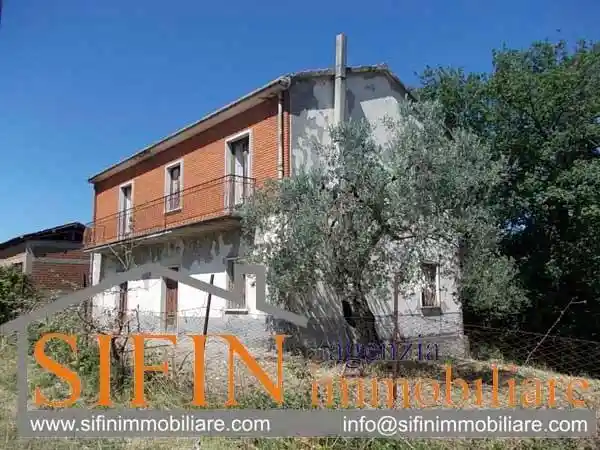 Rustico - Casale in vendita a Gesualdo