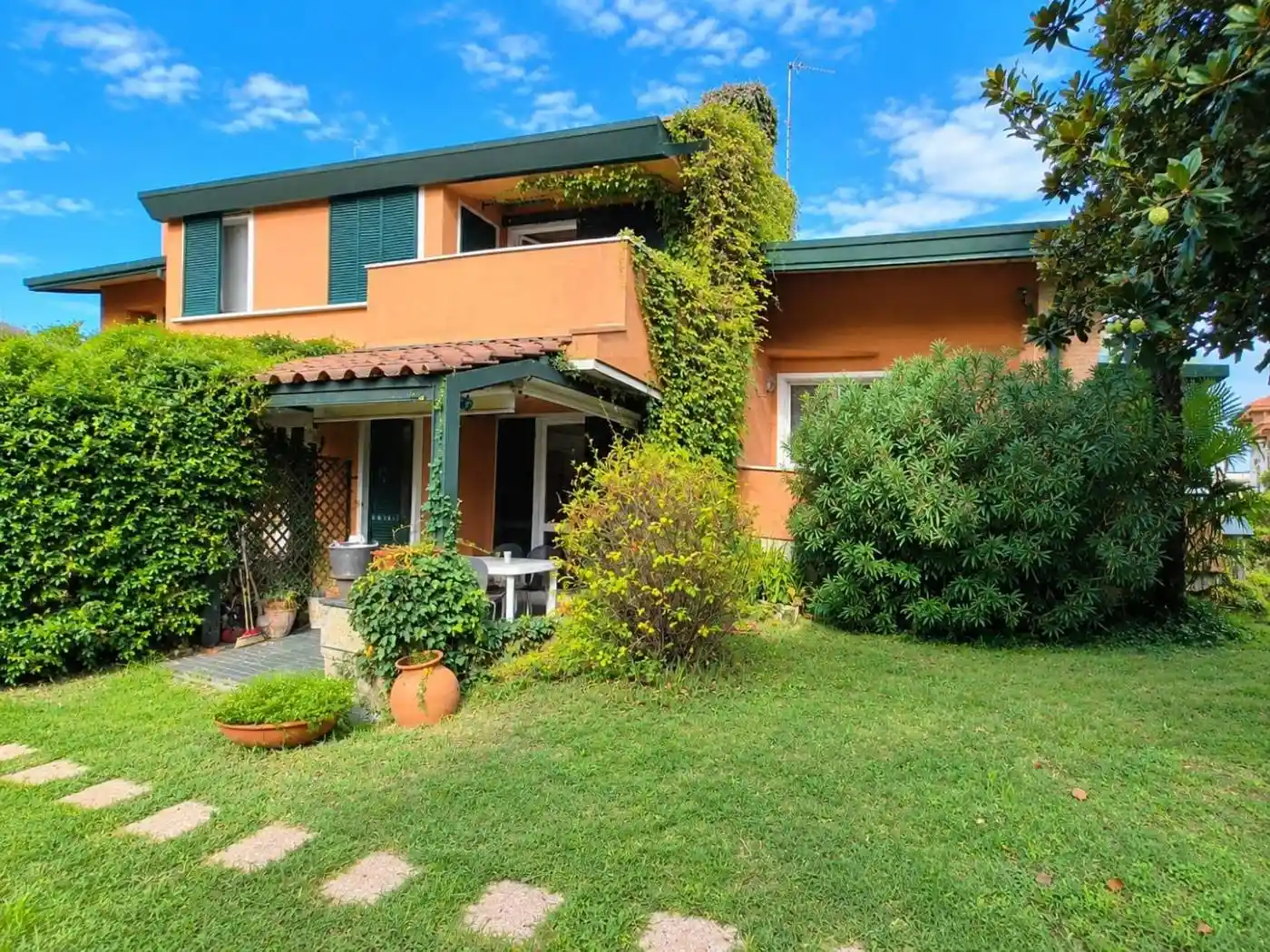 Villa in vendita a Binago