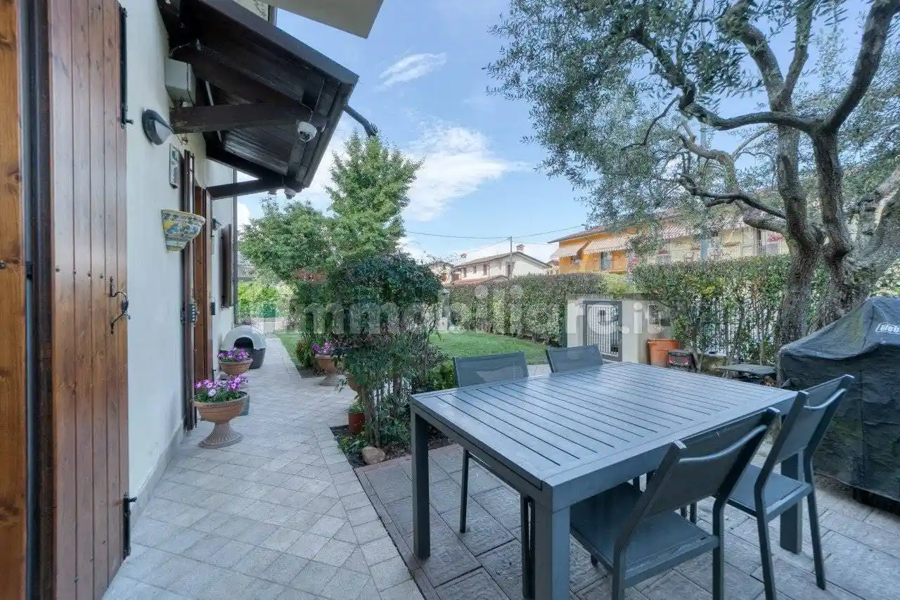 Villetta a schiera in vendita a Selvazzano Dentro