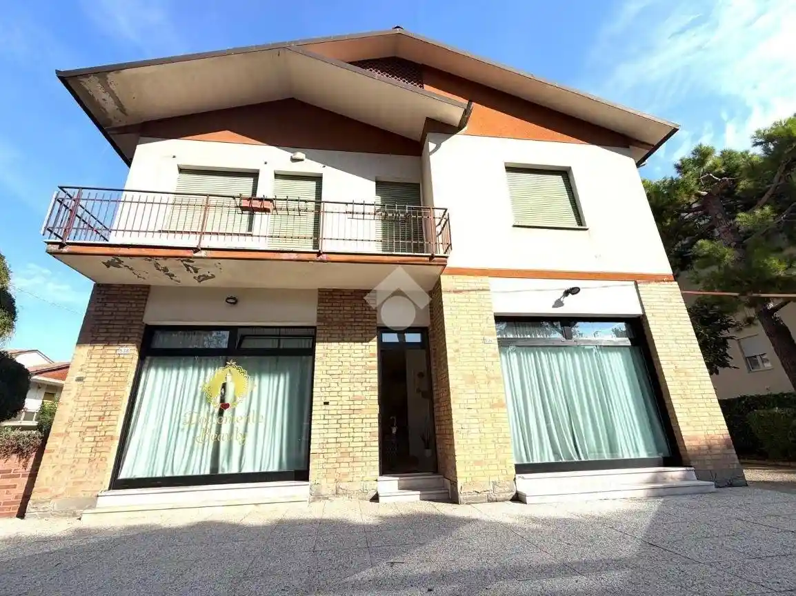 Villa in vendita a Cesena
