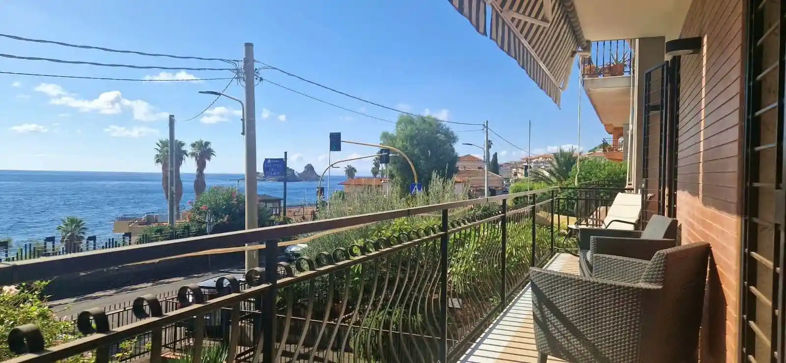 Appartamento in vendita a Aci Castello