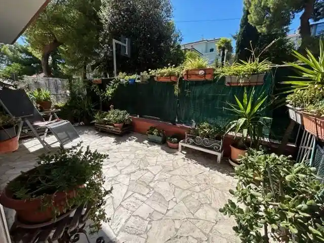 Appartamento in vendita a Falconara Marittima
