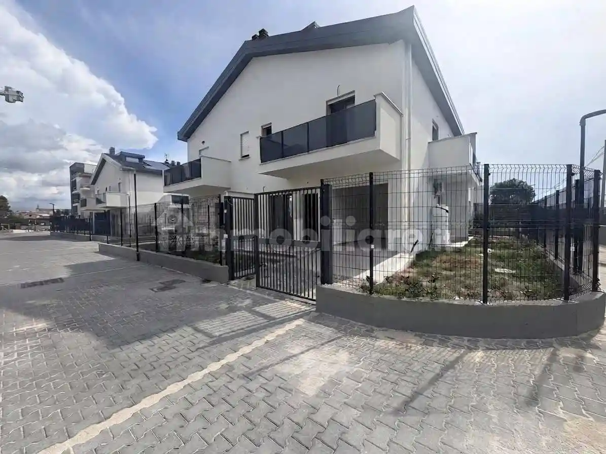 Villa in vendita a Fiumicino